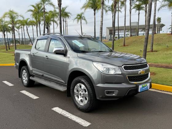 CHEVROLET S10 2.4 LTZ 4X2 CD 8V FLEX 4P MANUAL CHEVROLET S10 2.4 LTZ 4X2 CD 8V FLEX 4P MANUAL